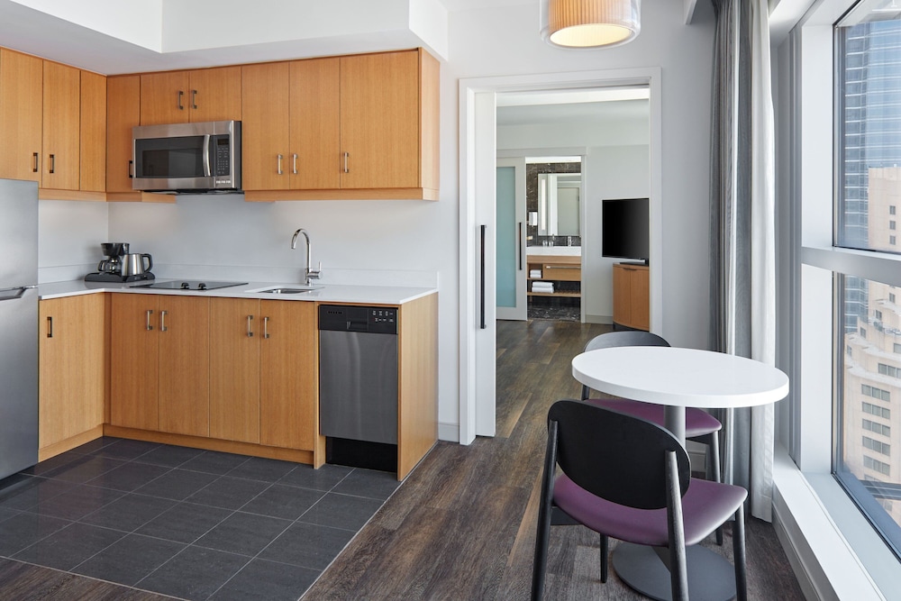Executive Suite, 1 Bedroom thumbnail 5