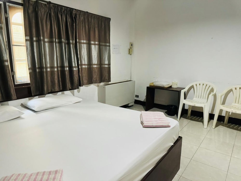Standard Double Room photo 3