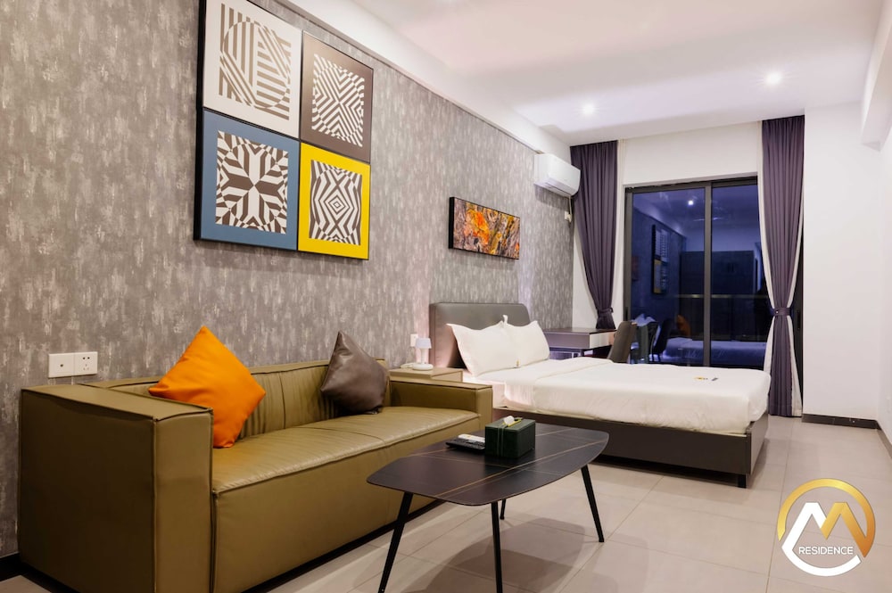 1-Bed Big Studio with Blocked View