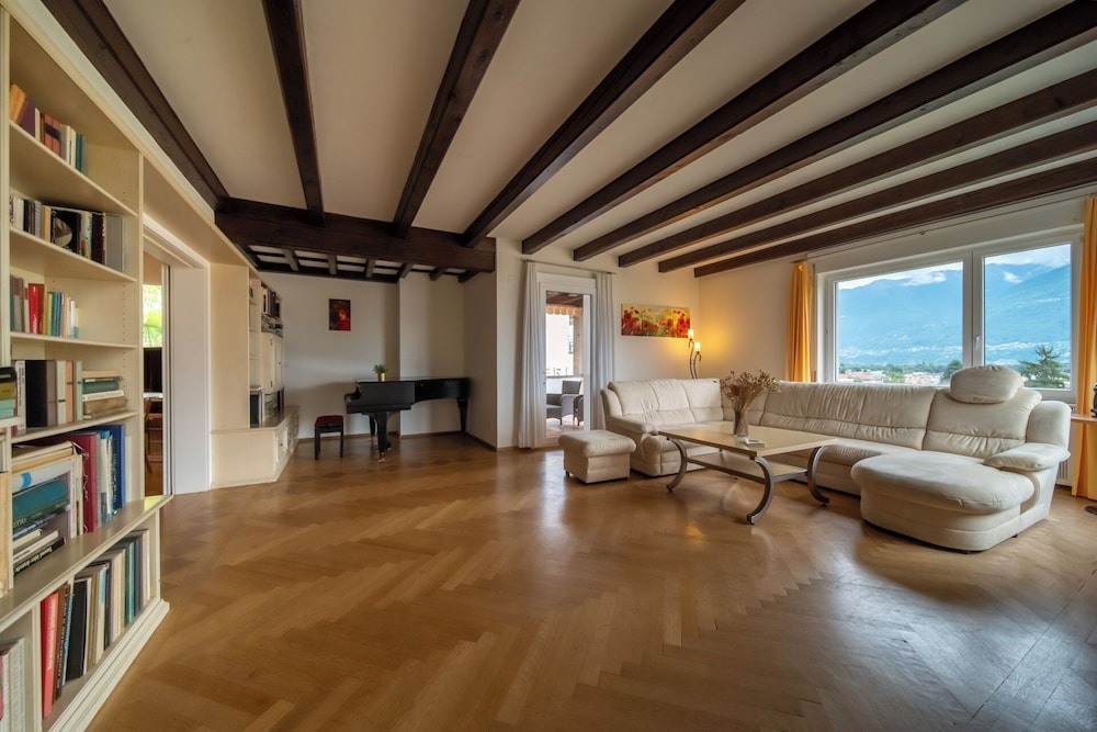 Lake-View Suite with Terrace and external private bathroom - Villa Giuliano photo 3