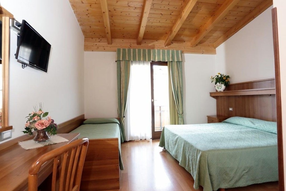 Triple Room, Balcony