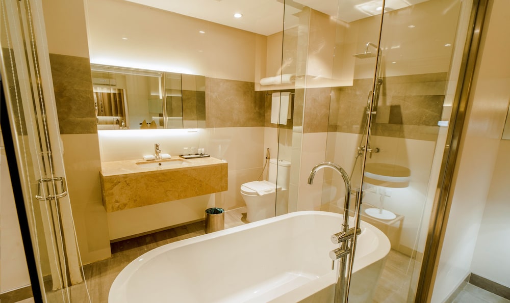 Premium Queen Room - Photo 3