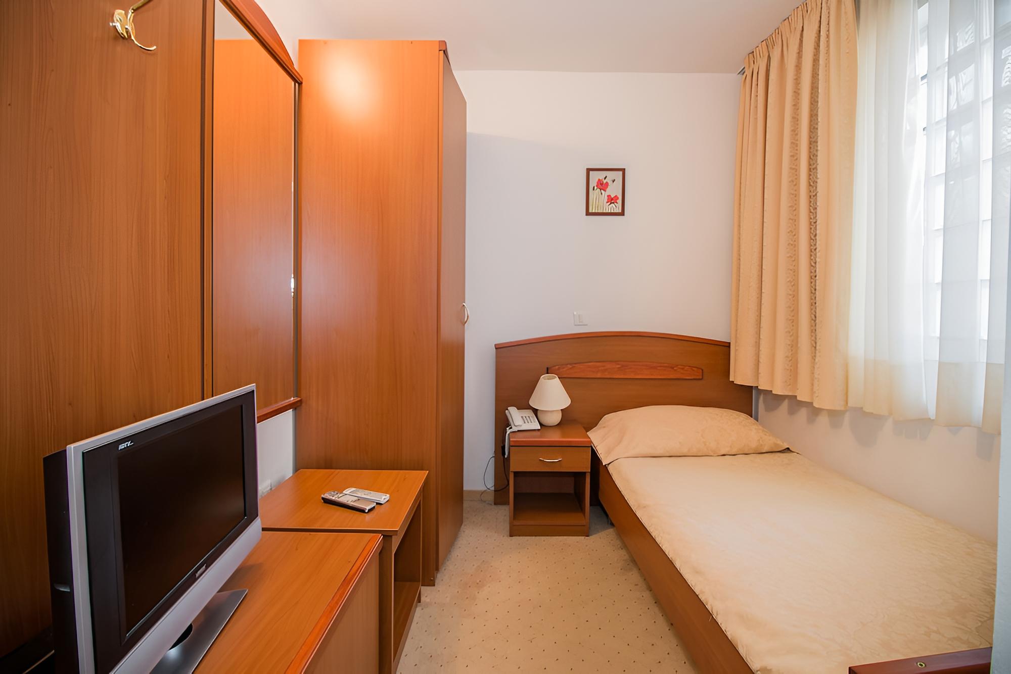 Double or Twin Room with Balcony