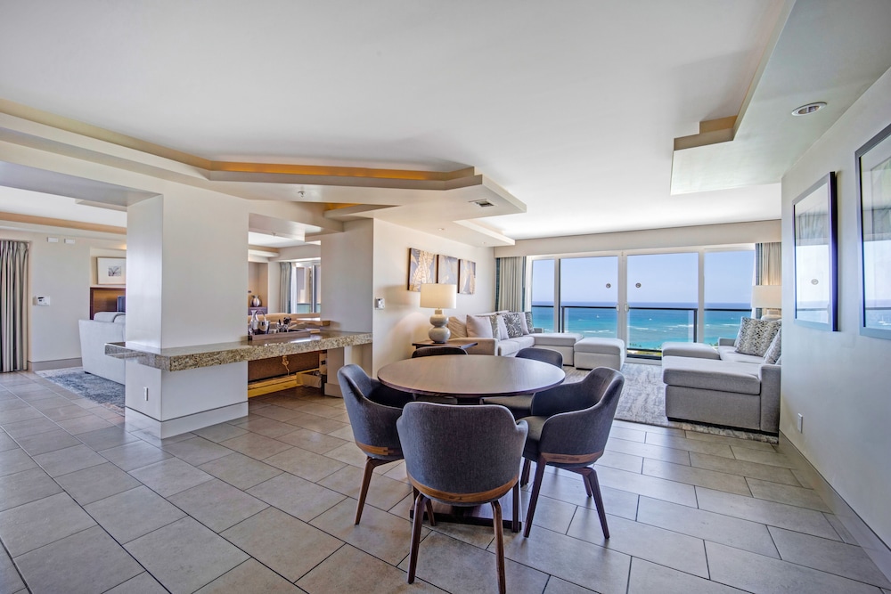 Presidential Penthouse, 2 Bedrooms, No Balcony, Ocean View (No Resort Fee  19753307A)
