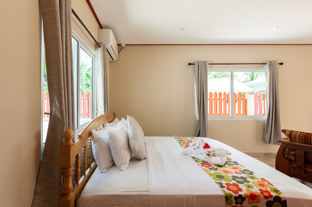 Standard Double Room, 1 Queen Bed