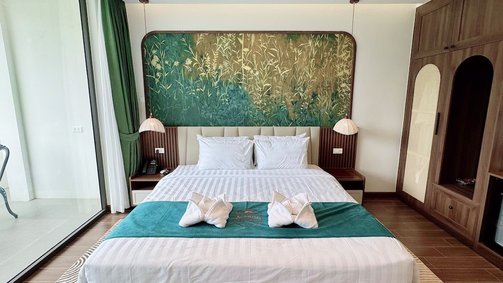 Deluxe Double Room, Pool View photo 3