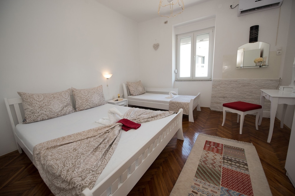 Apartment, 2 Bedrooms (2)