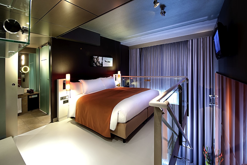 Suite, 1 King Bed (Prestige)