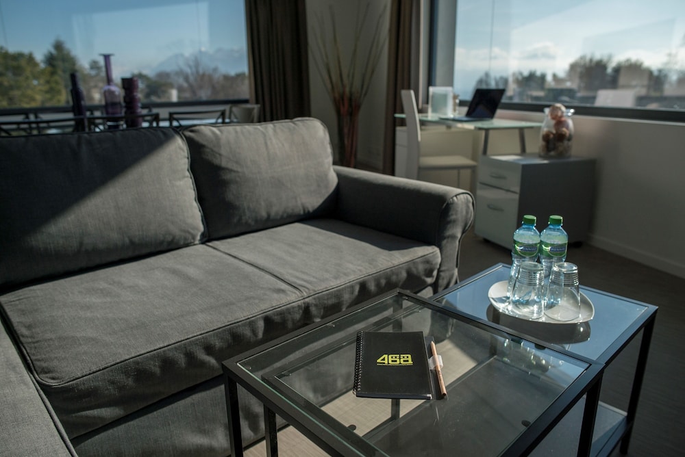 Panoramic Apartment photo 2