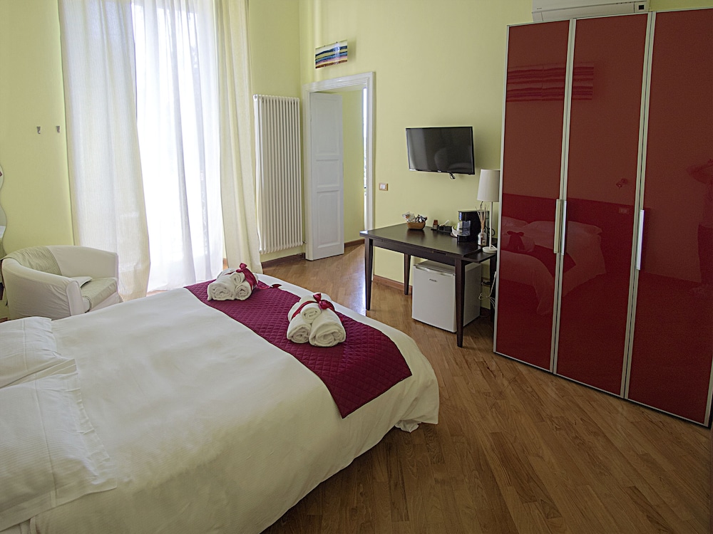Superior Double Room, Garden View