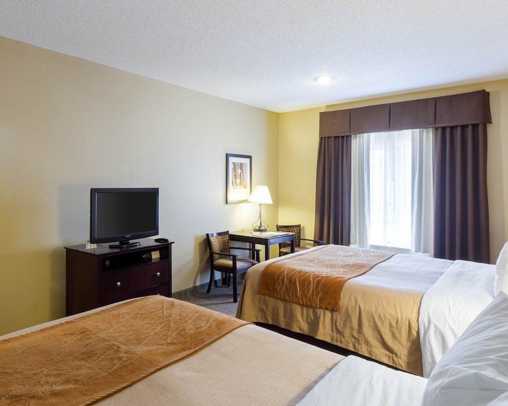 Standard Room, 2 Queen Beds, Non Smoking - Photo 5