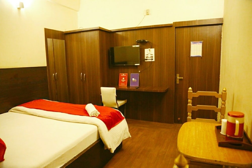 Executive Room - Photo 5