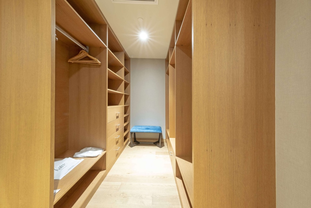 Royal Suite, Sea View - Photo 11