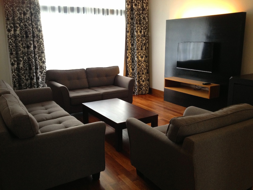 Shasta Family Suite - Photo 3