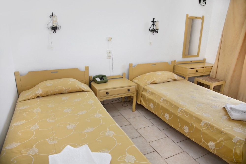 Twin Room, 2 Twin Beds, Sea View