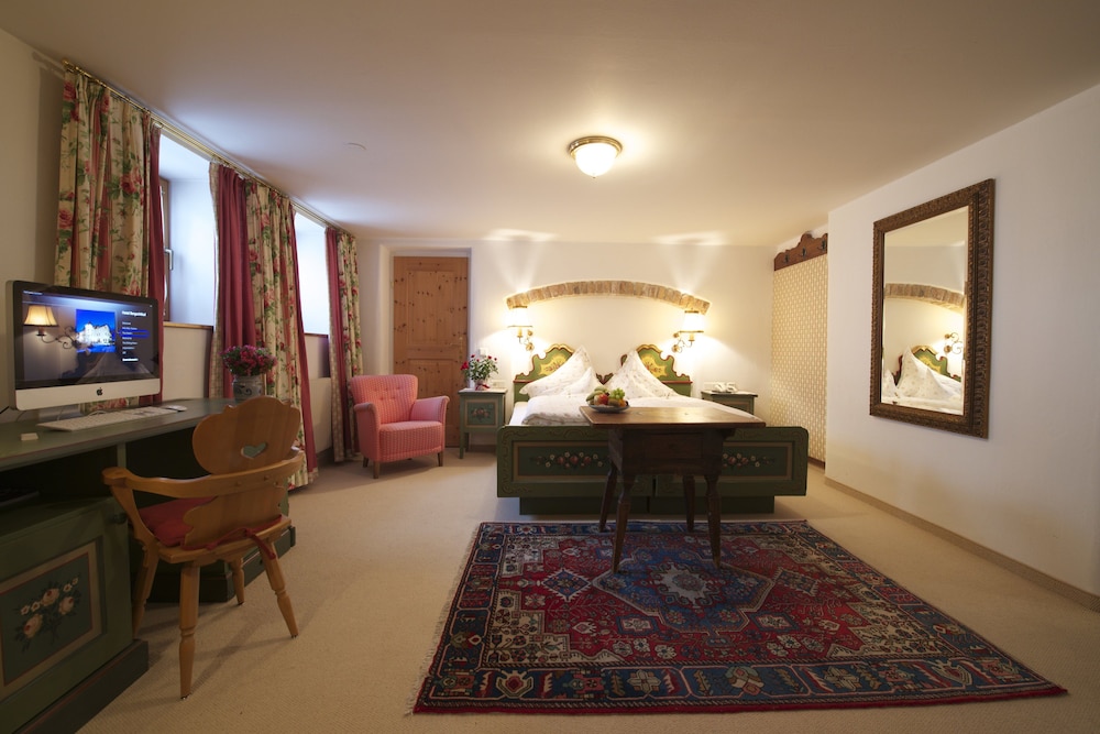 Traditional Room