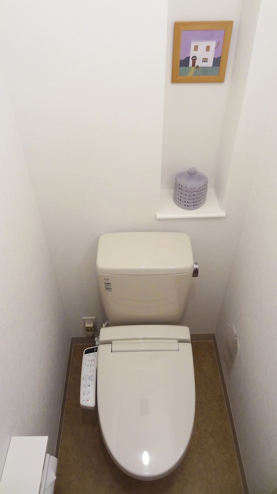 Standard Room, 2 Queen Beds, Non Smoking, Only Accessible From The Up-Lane On Highway photo 3
