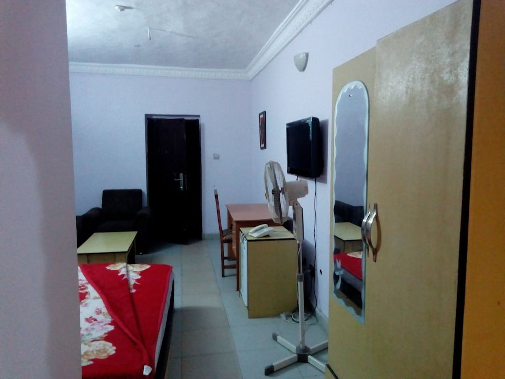 Luxury Suite photo 2