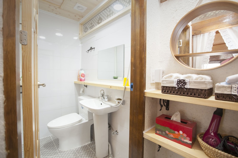 Suite (UhWooLRiM) photo 2