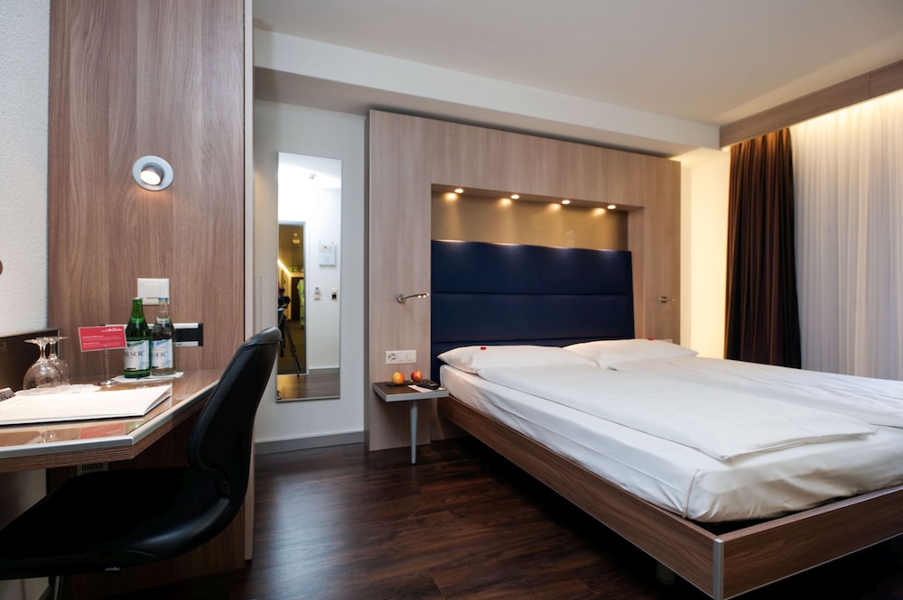 Double Room - Photo 15