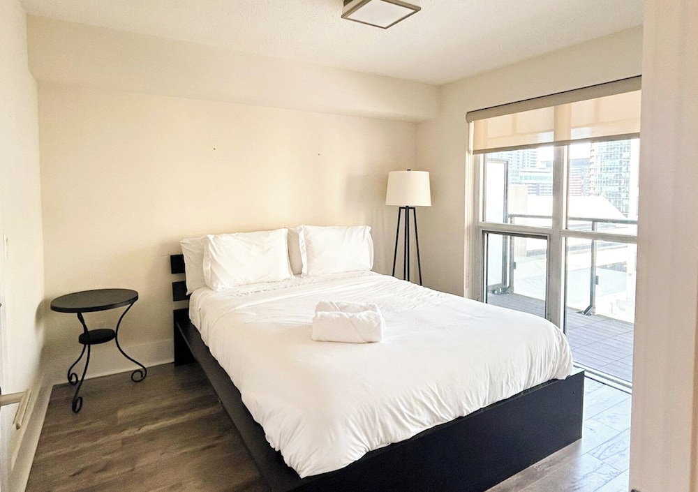 Traditional Suite, City View