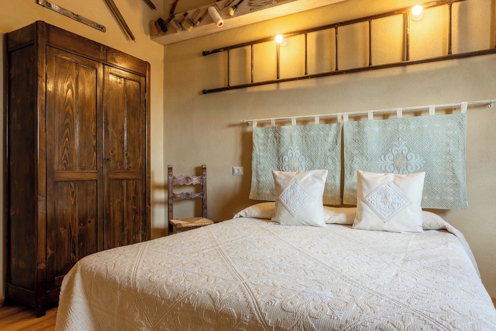 Classic Double or Twin Room, Garden View photo 1