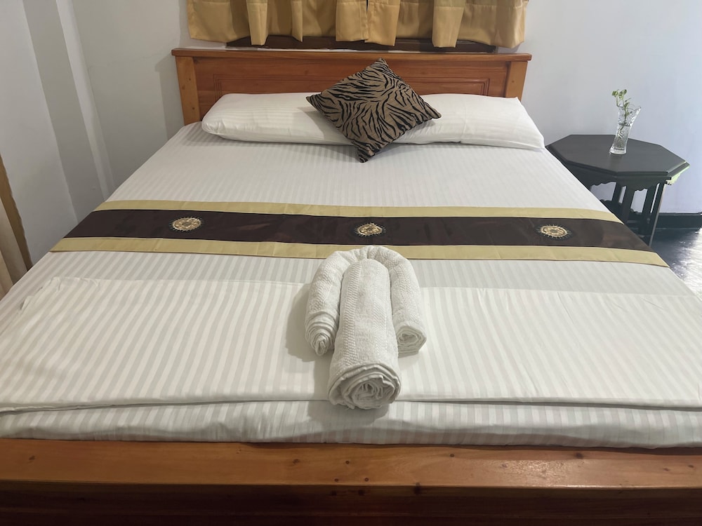 Deluxe Double Room, Lake View photo 3