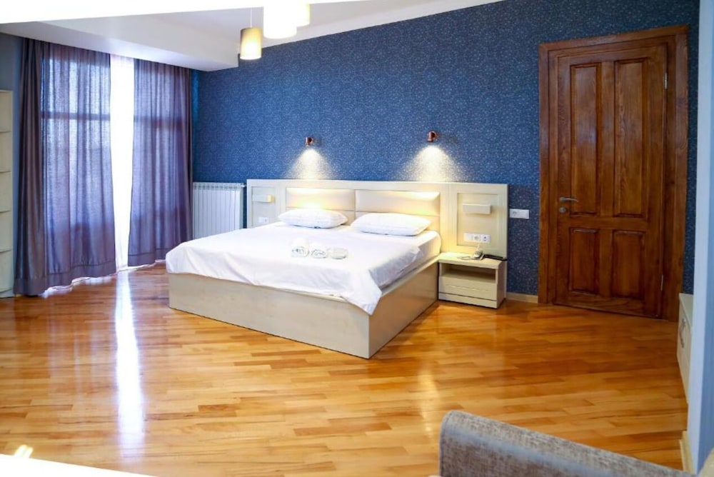 Luxury Room, Jetted Tub