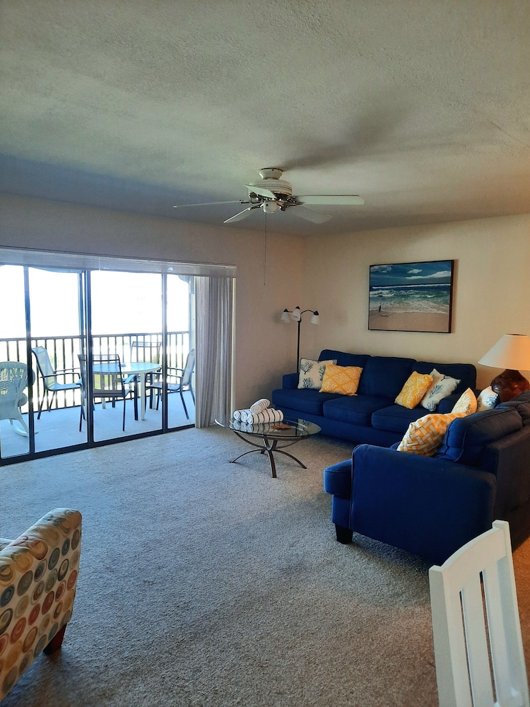 Condo, 2 Bedrooms photo 1