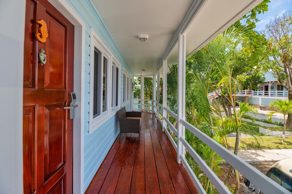 Double Room with Garden View - Photo 6