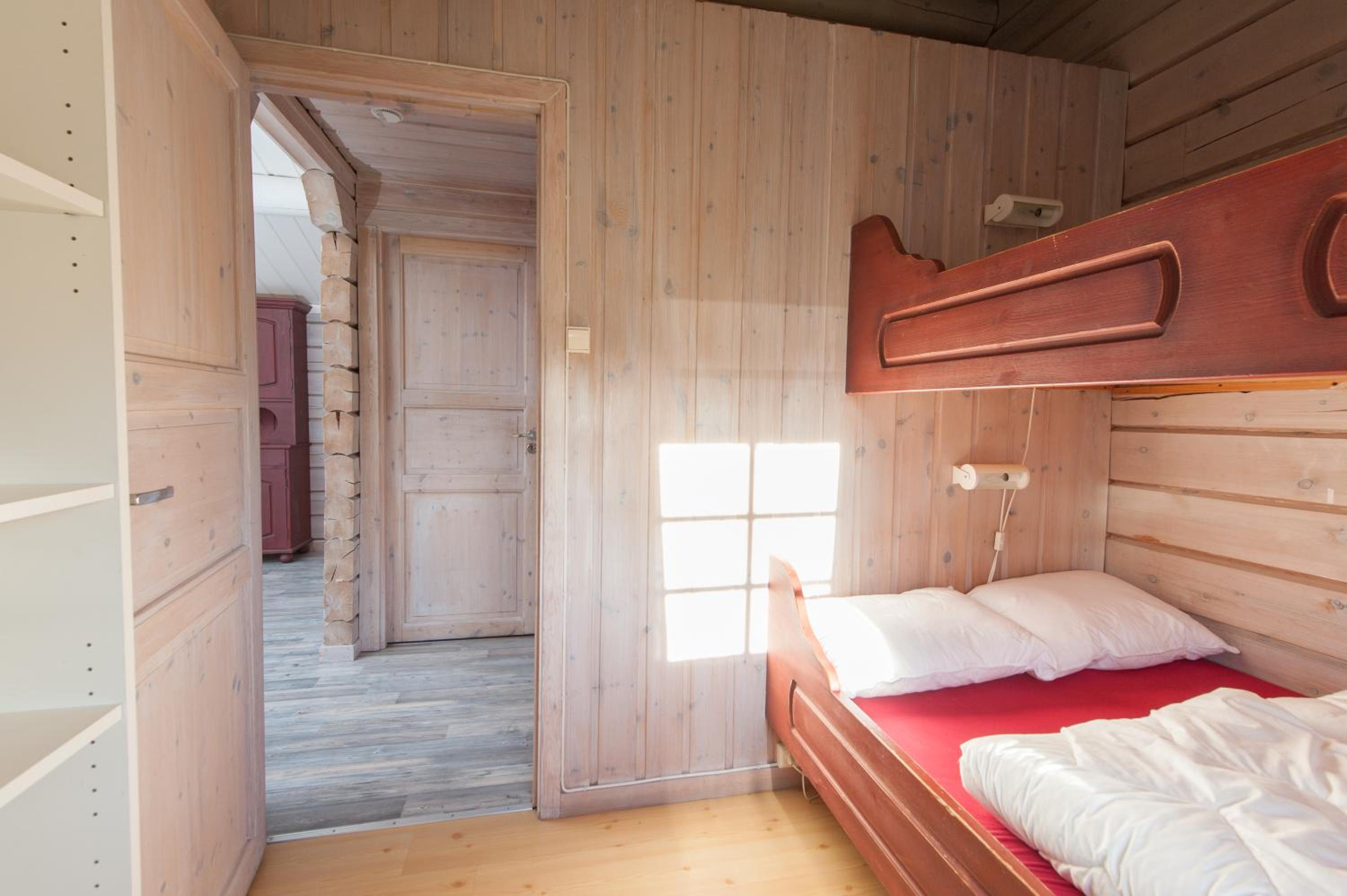 Two-Bedroom Cottage photo 1