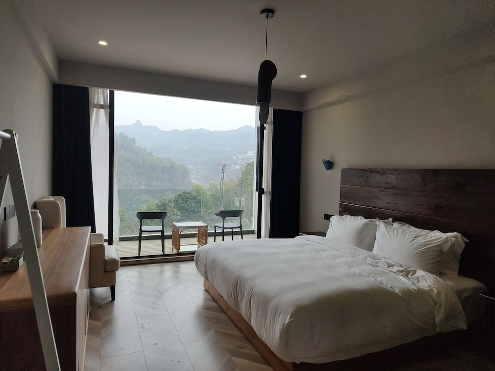 Elite Double Room, 1 King Bed photo 1