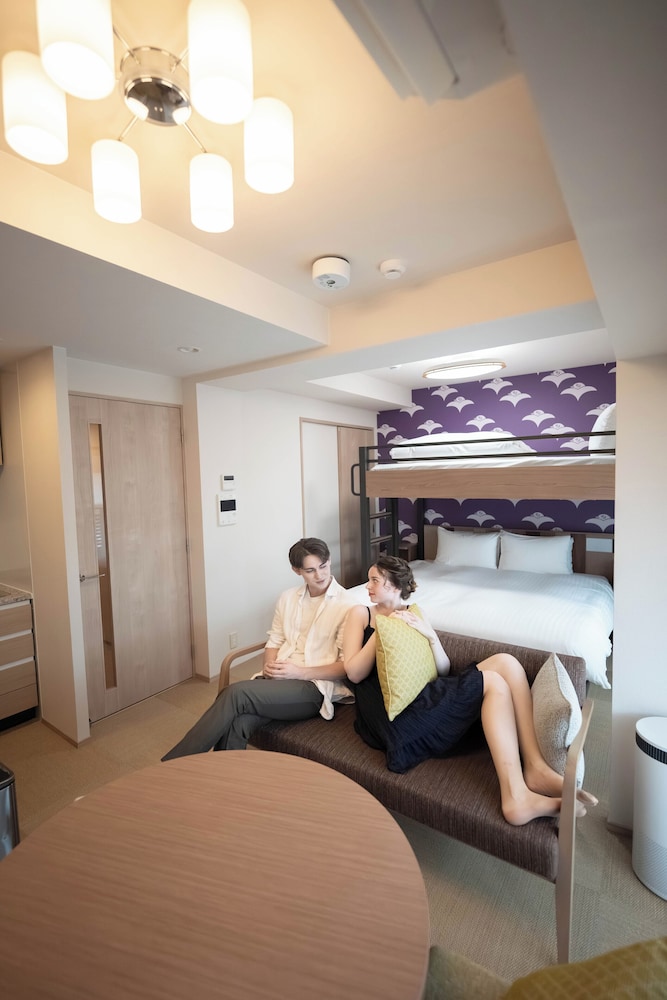 Room Selected at Check-In (No choice of bed preference), Non Smoking