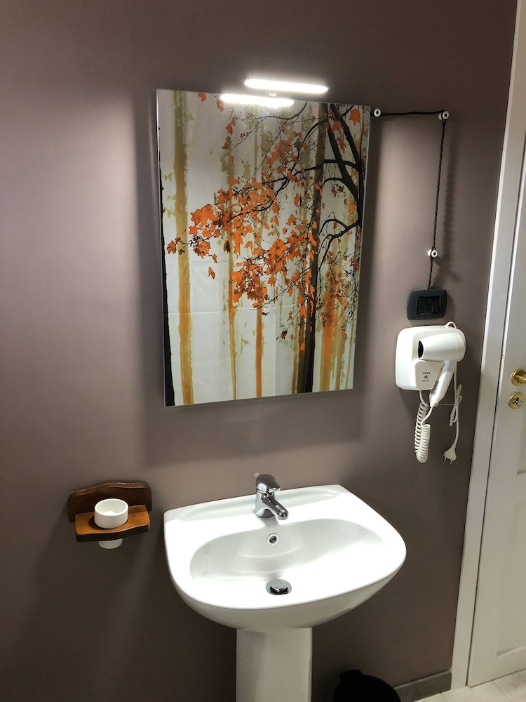 Panoramic Double Room, Ensuite photo 2