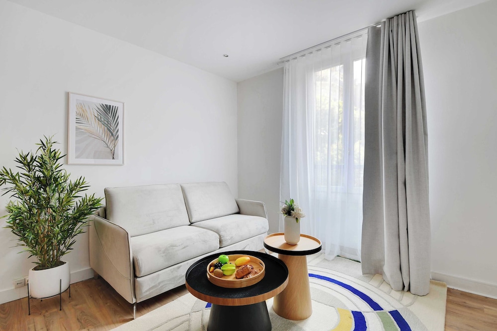 Family Apartment (204) photo 1