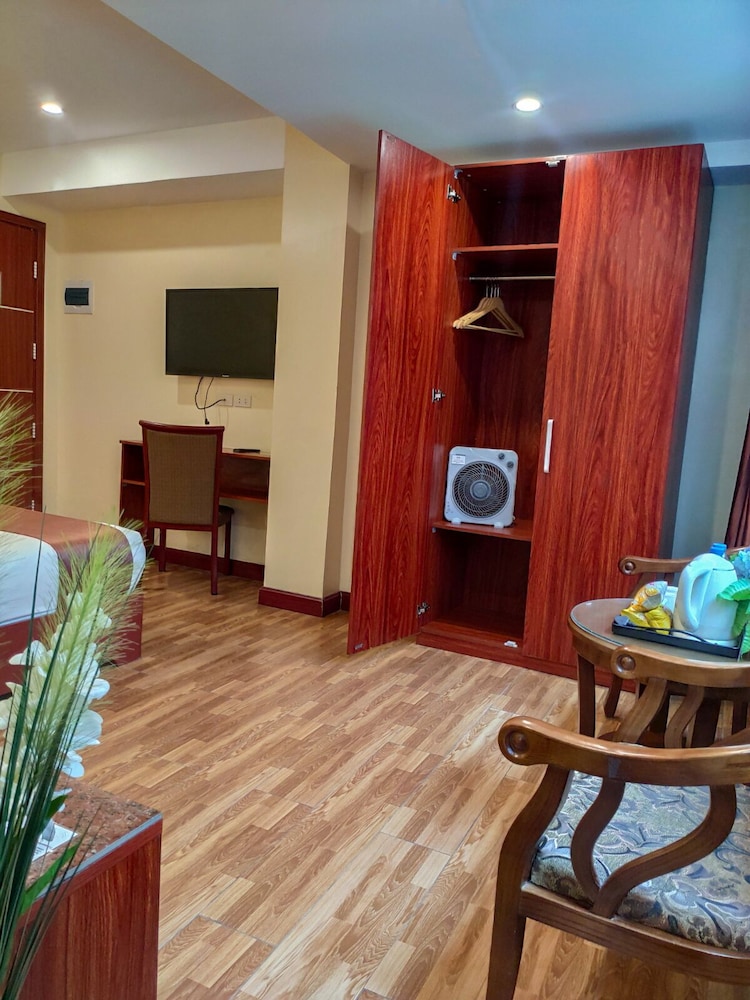 Classic Room - Photo 7