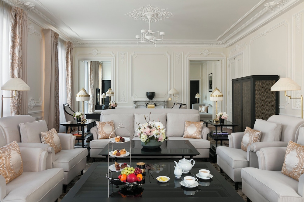Signature Suite (Arc de Triomphe) Signature Suite (Arc de Triomphe)
