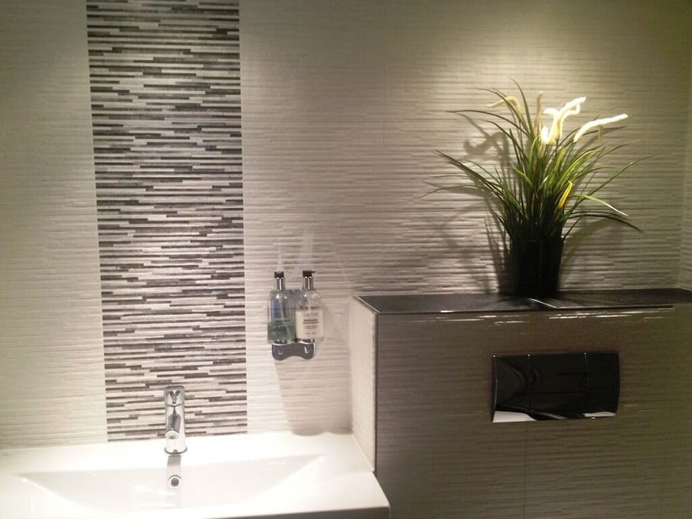 Double or Twin Room, Ensuite (Nettle) photo 3