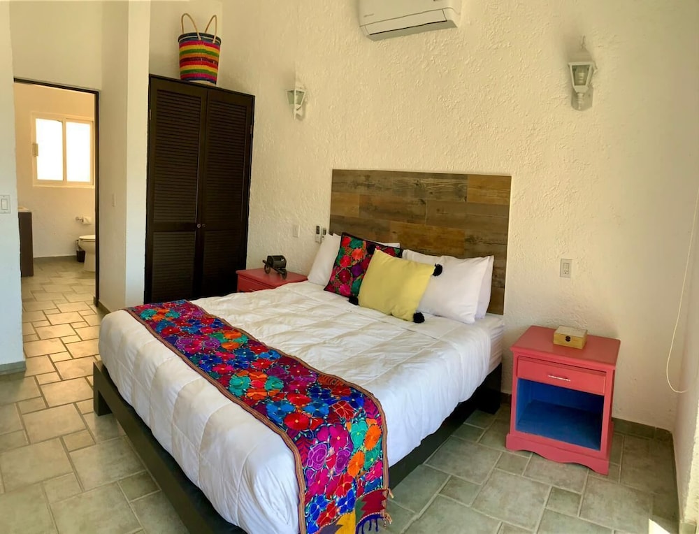 Deluxe Villa, 2 Bedrooms, Pool Access photo 2