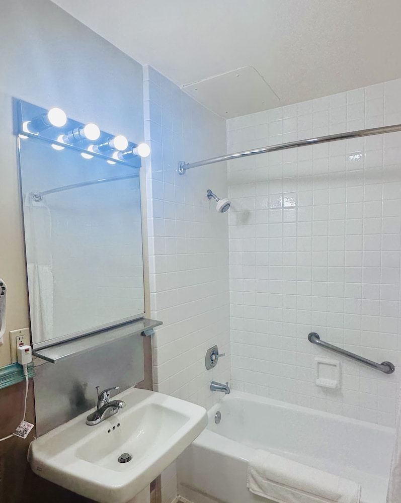 Romantic Room, 1 King Bed, Patio, Marina View photo 2