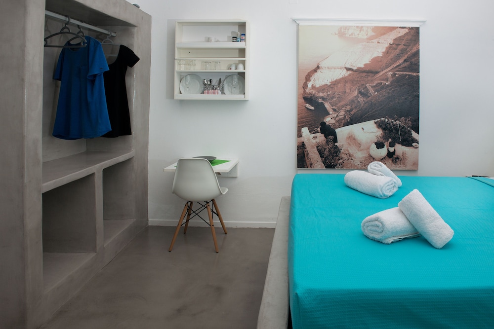 Economy Double Room (Without View) - Photo 1
