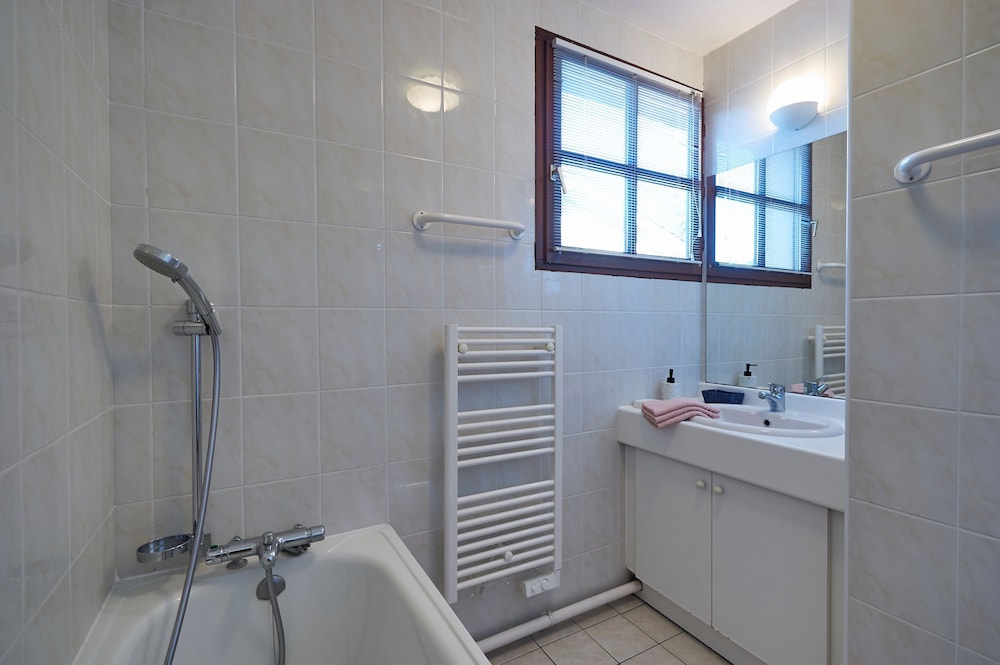 Deluxe Townhome photo 2