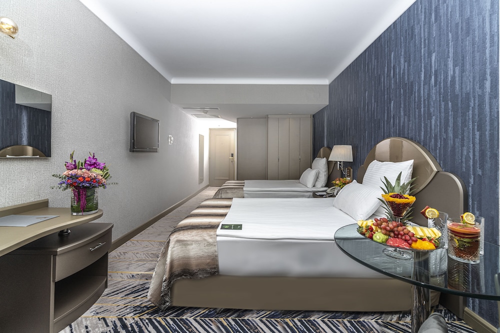 Premium Double or Twin Room - Photo 2