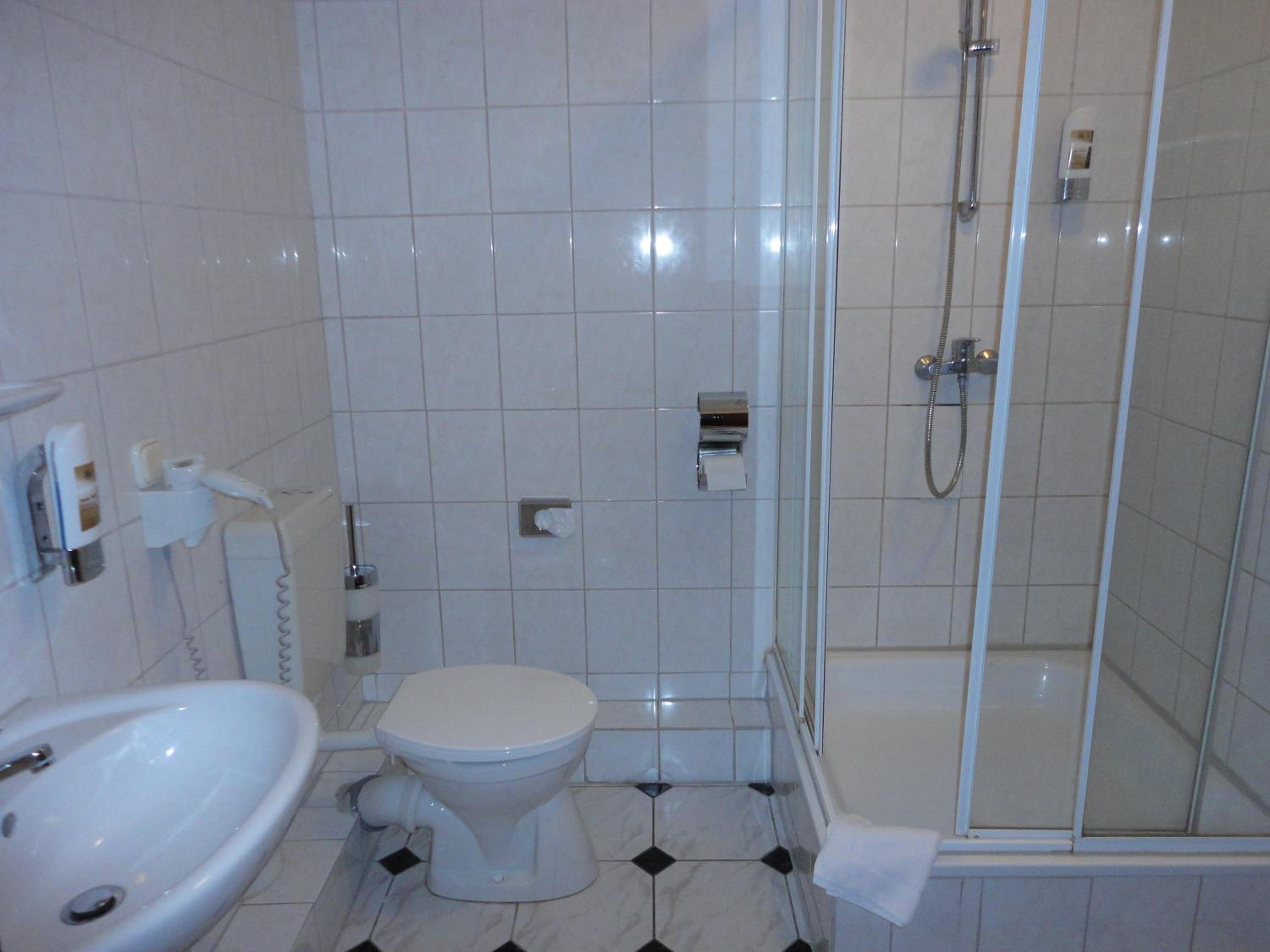 Double or Twin Room photo 2