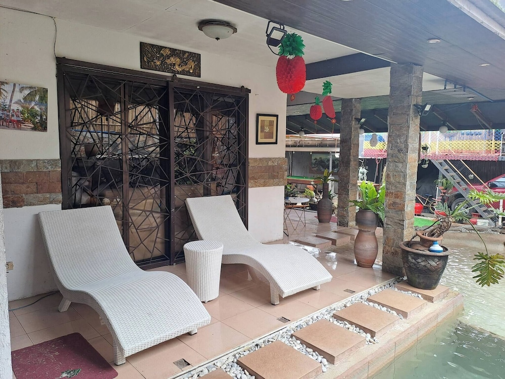House, 4 Bedrooms, Smoking, Private Pool photo 3