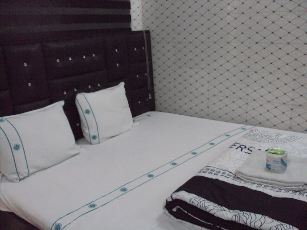 Economy Room photo 3