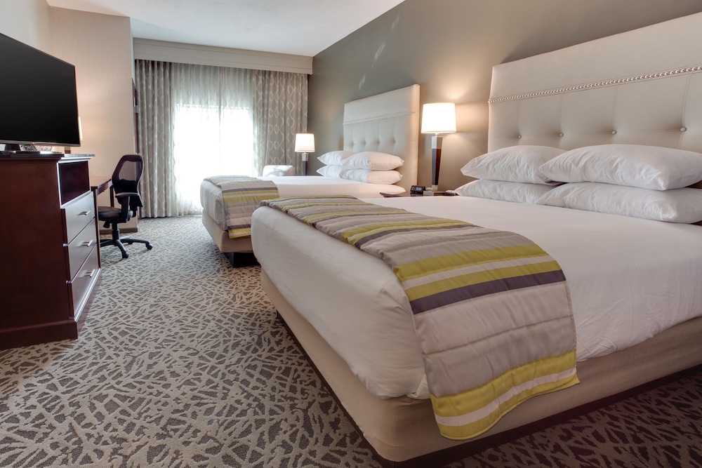 Deluxe Room, 2 Queen Beds, Refrigerator & Microwave (Hearing Accessible, Upper Floor)