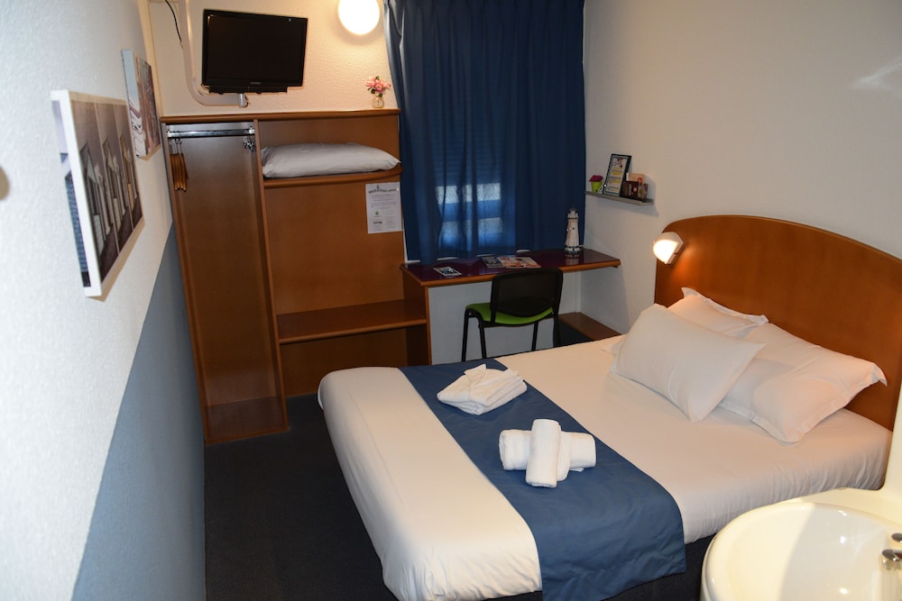 Standard Double Room photo 3
