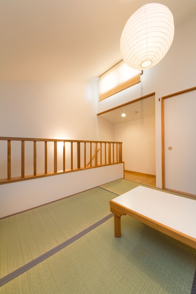 Twin Room + Loft 2 futon set for extra 2 people, Non-Smoking photo 2