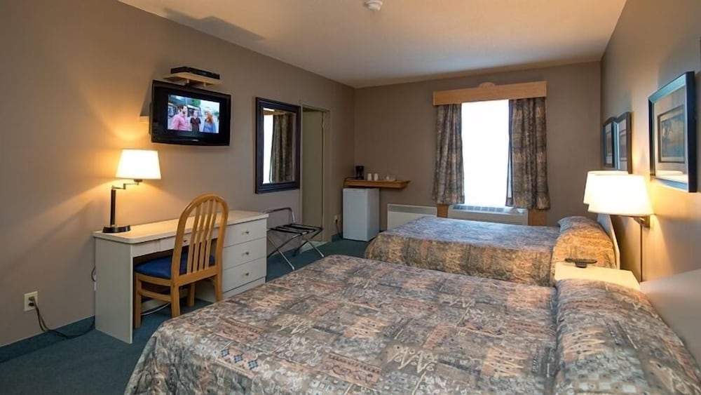 Classic Room, 2 Queen Beds photo 1